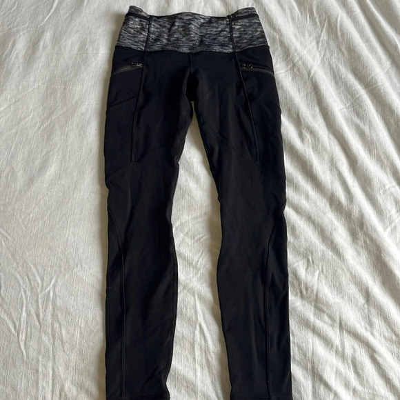 Lululemon black zipper leggings size 2 - Picture 1 of 7